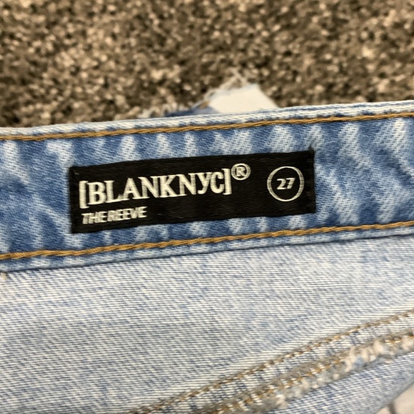 BLANK NYC The Reeve Short 27 - Picture 6 of 10